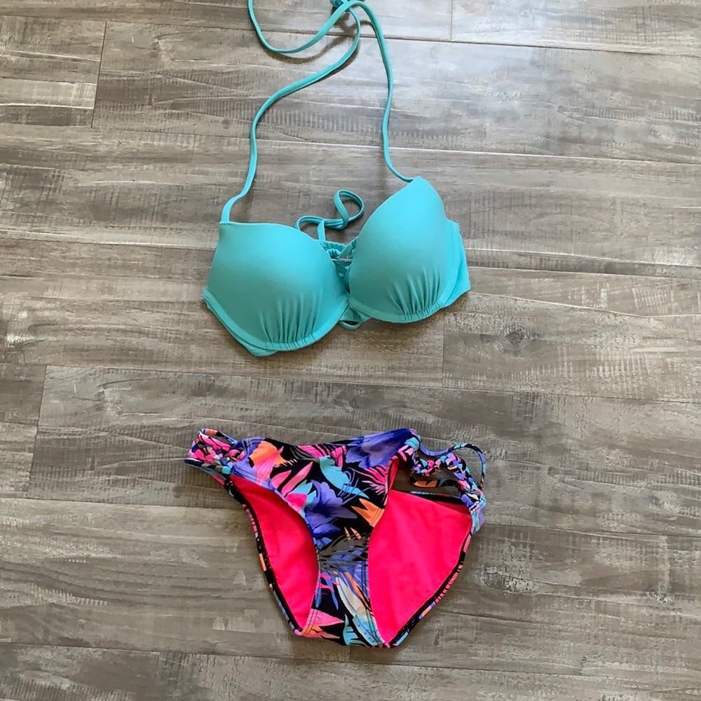 Hollister Bikini!